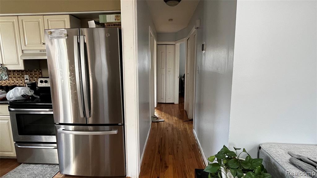 7715 Deering Street, Westland, MI — Photo 12