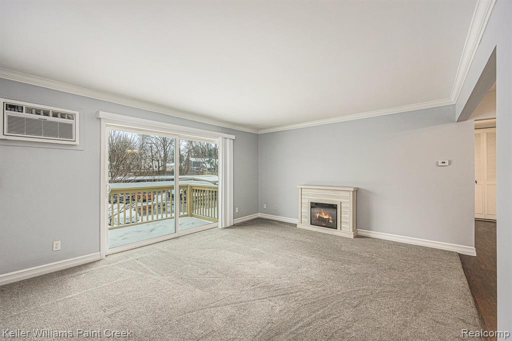 417 Parkdale Ave #20, Rochester, MI 48307 — Photo 2