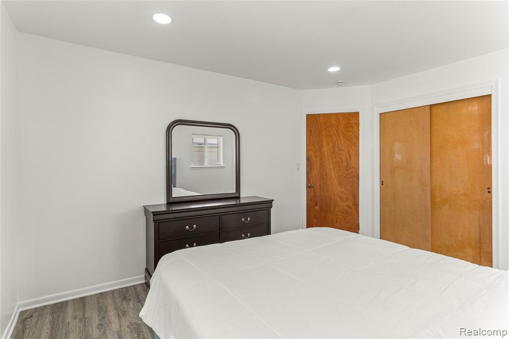 7154 Plainfield Street, Dearborn Heights, MI 48127 — Photo 38