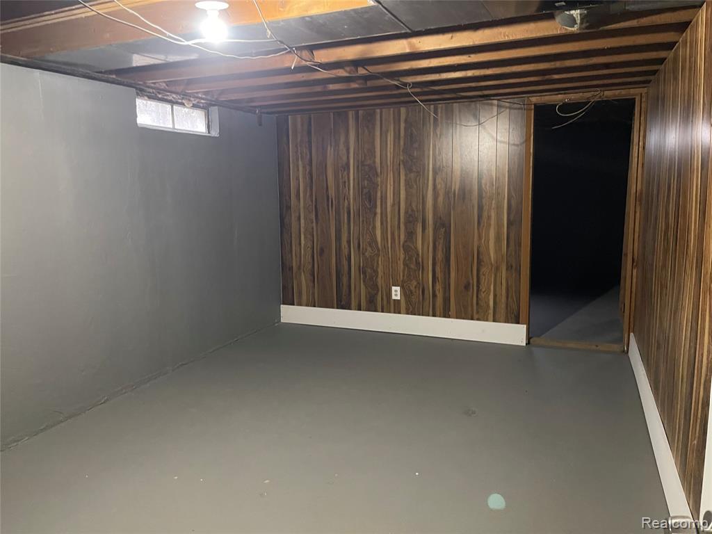 80 W Mansfield Avenue, Pontiac, MI 48340 — Photo 17