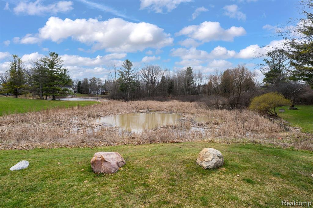 950 Hidden Valley Drive, Lake Orion, MI 48362 — Photo 67