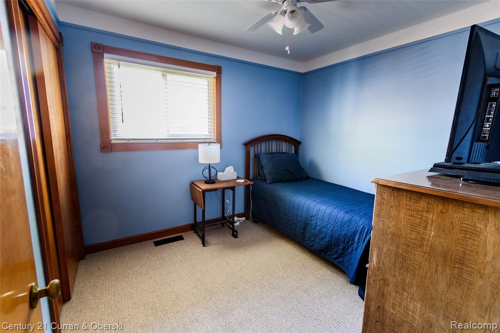 4218 Pardee Avenue, Dearborn Heights, MI 48125 — Photo 20