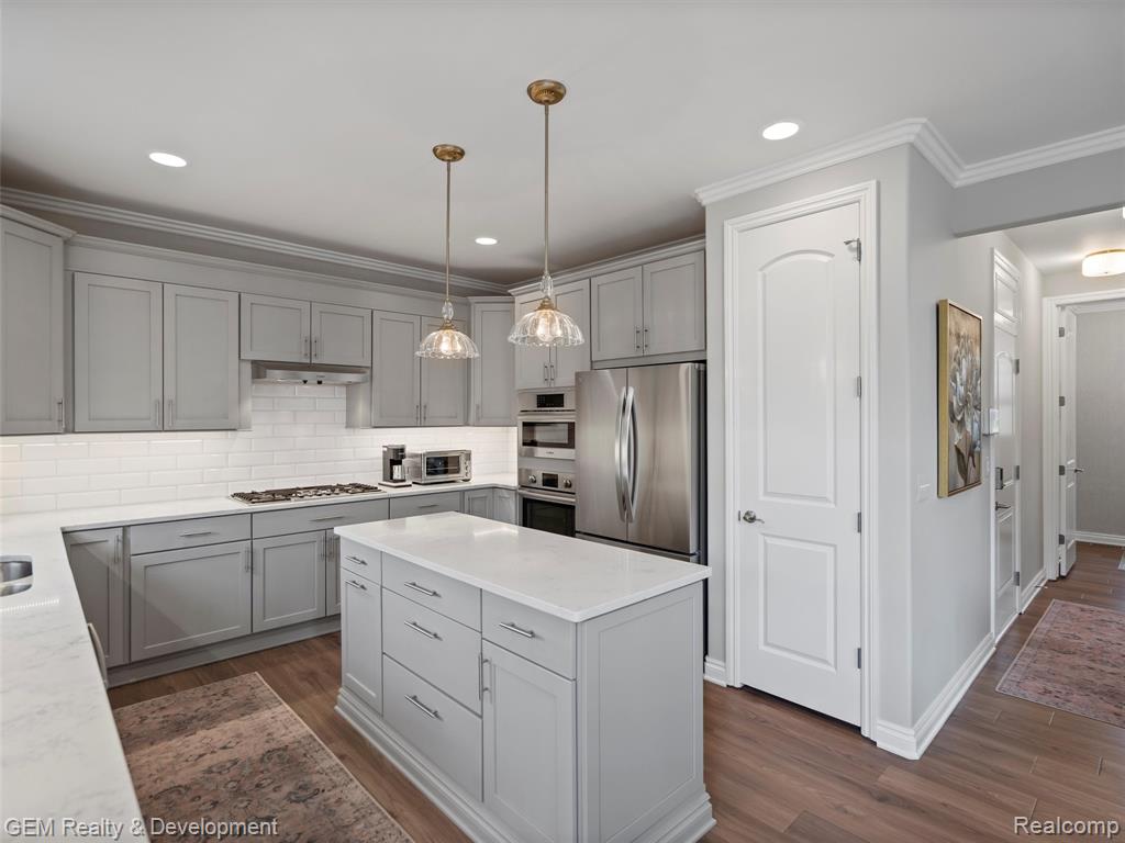52486 Aspen Drive, South Lyon, MI 48178 — Photo 17