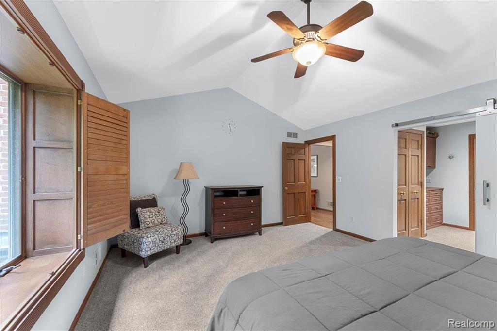 8707 VOIGT Avenue, Grosse Ile, MI 48138 — Photo 27