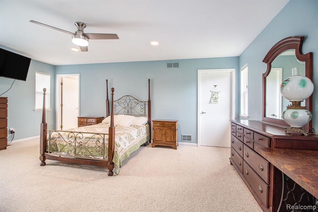 8912 MISSION Drive, Brighton, MI 48116 — Photo 13