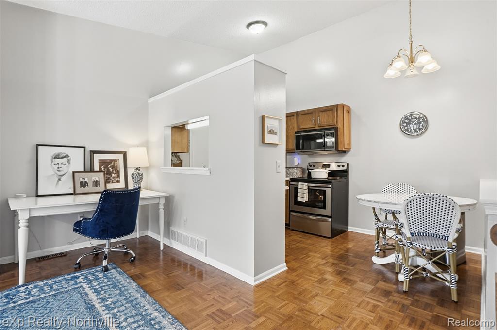 42161 Mill Race Circle, 32, Plymouth, MI 48170 — Photo 11