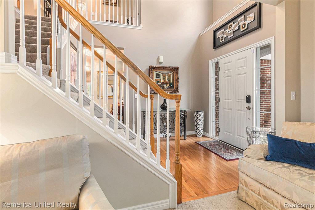 1304 YOSEMITE VALLEY Drive, Milford, MI 48381 — Photo 7