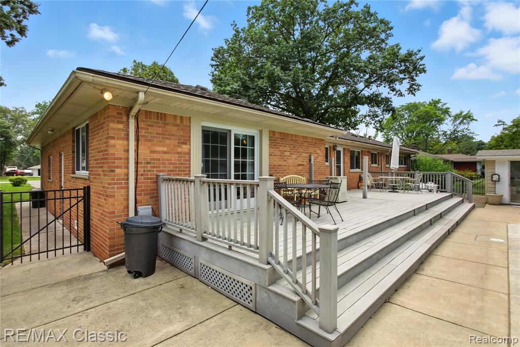 415 Booth Road, Troy, MI 48085 — Photo 28