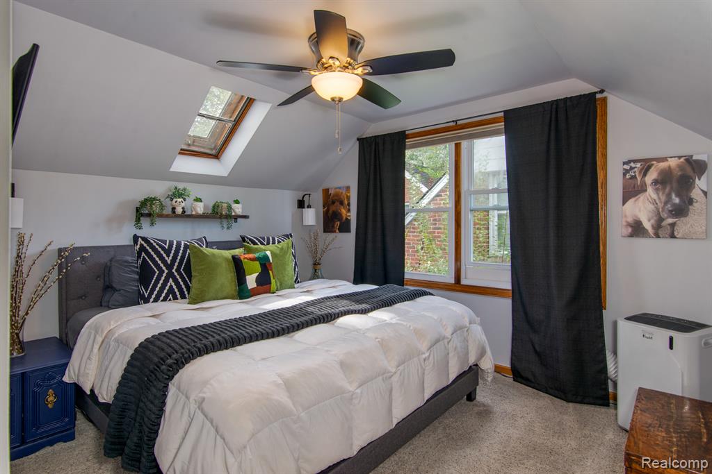 10855 Kingston Avenue, Huntington Woods, MI — Photo 24