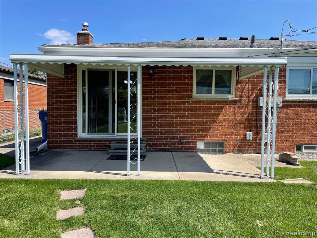 32827 DOVER Avenue, Warren, MI 48088 — Photo 73