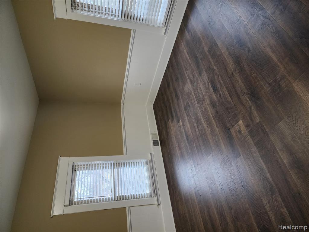8164 Perry Road, Grand Blanc, MI 48439 — Photo 9