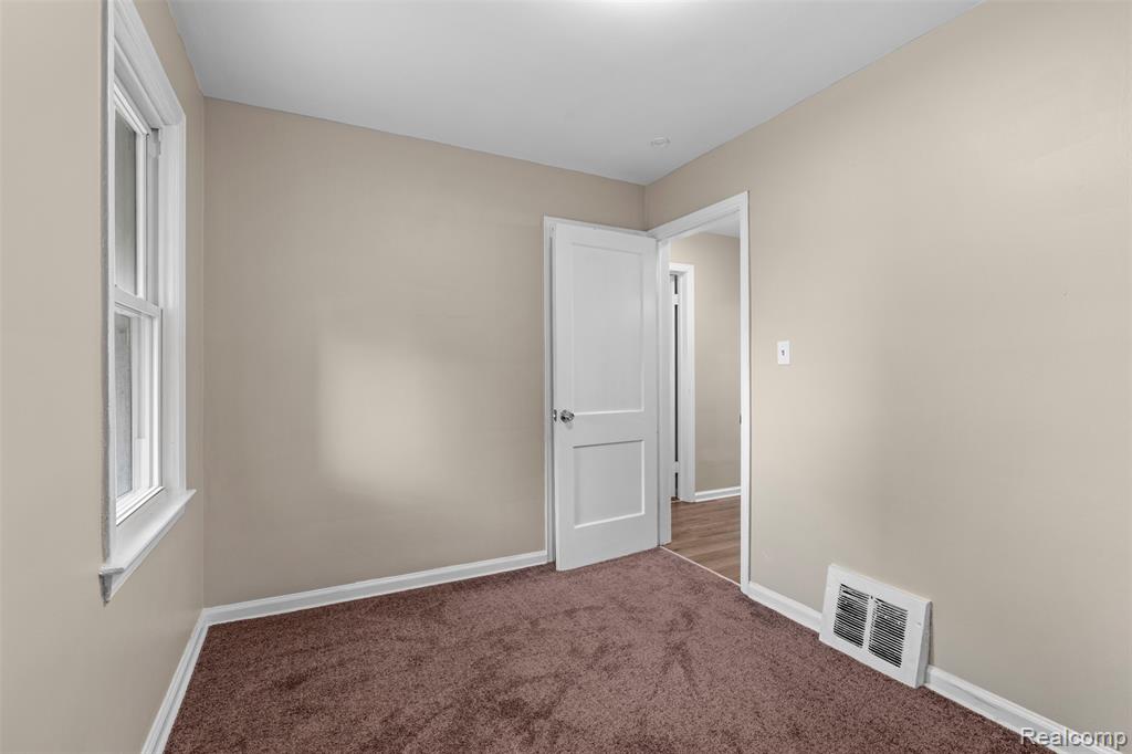 7419 Asbury Park, Detroit, MI 48228 — Photo 13