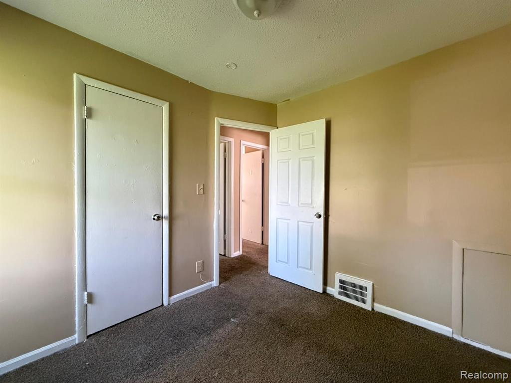 8260 Minock Street, Detroit, MI 48228 — Photo 12