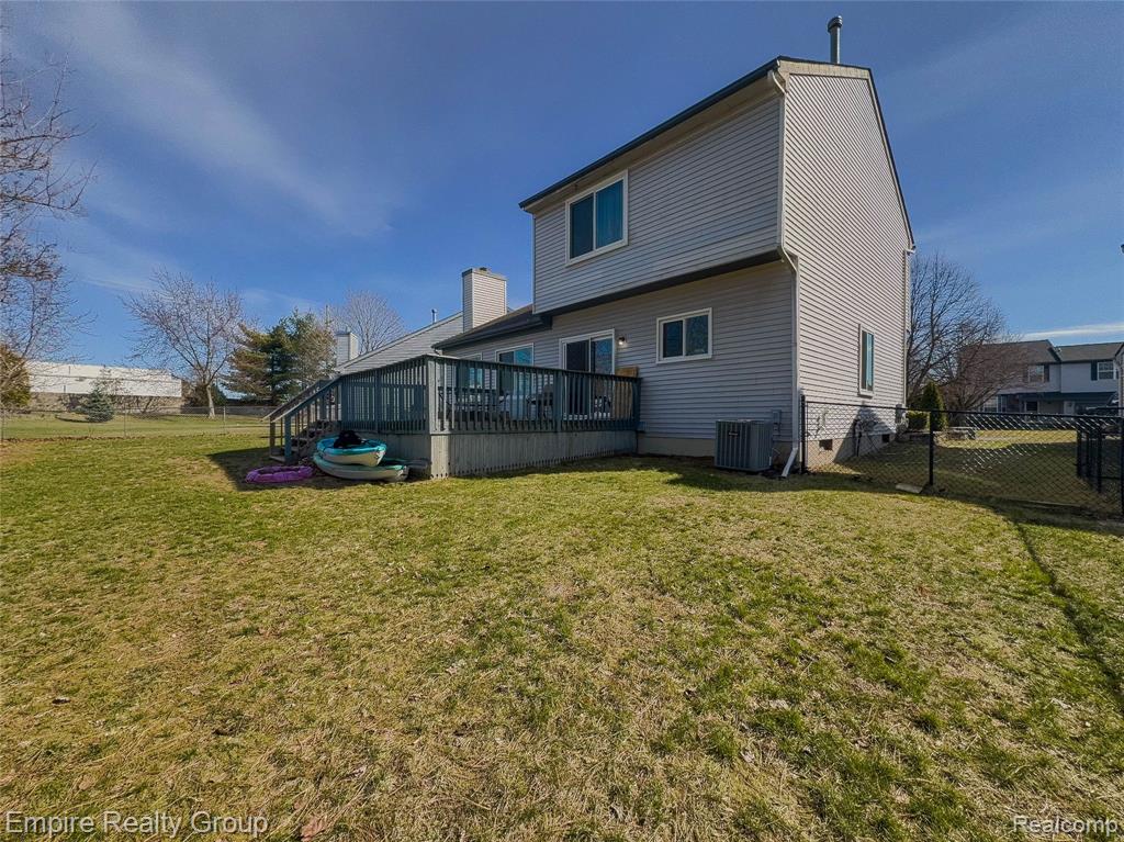 5925 Northridge Circle, Waterford, MI 48327 — Photo 34