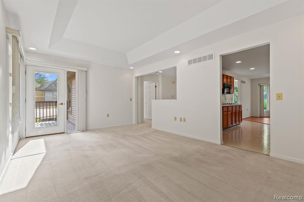 21382 MAGNOLIA Court, 1, Farmington Hills, MI 48336 — Photo 10