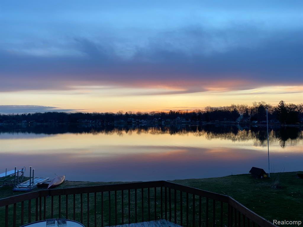 7322 MACEDAY LAKE Road, Waterford, MI 48329 — Photo 48