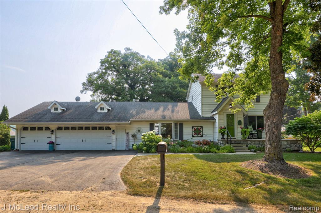 6287 San Vito Drive, Otter Lake, MI 48464 — Photo 2