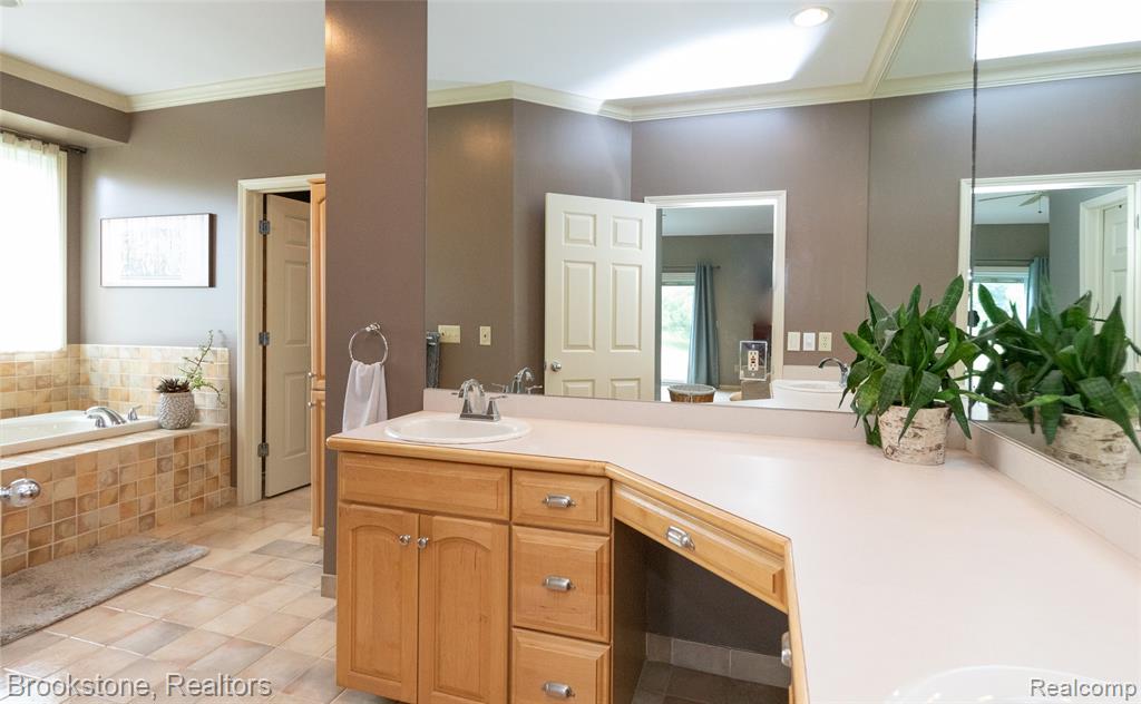 7859 BROOK LANE, Clarkston, MI 48348 — Photo 35