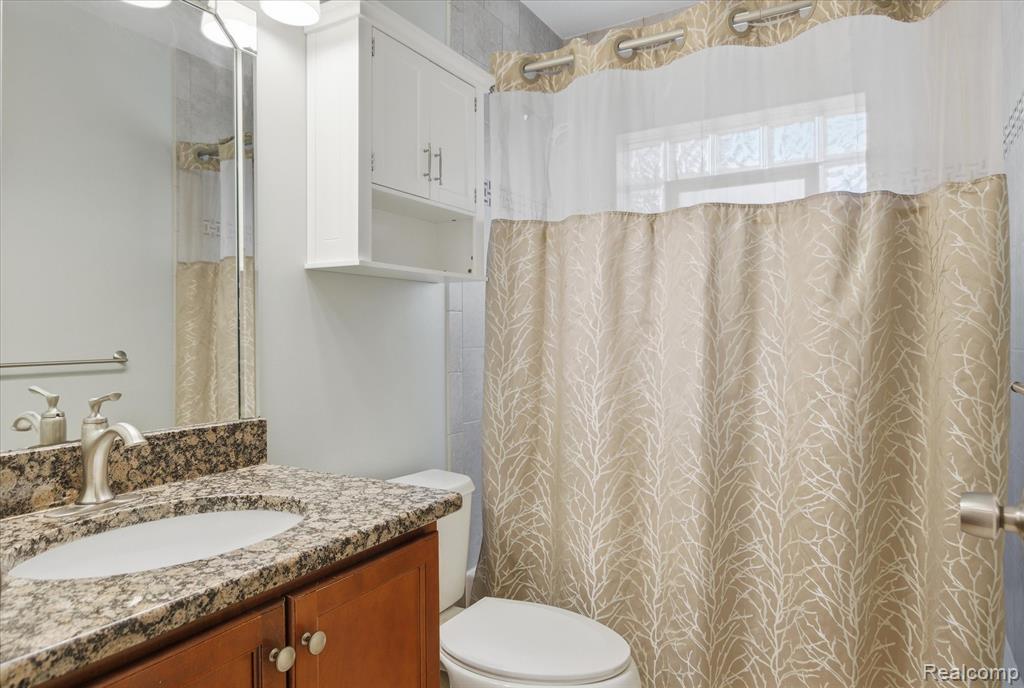 45567 Gable Inn Street, Shelby Twp, MI 48317 — Photo 13