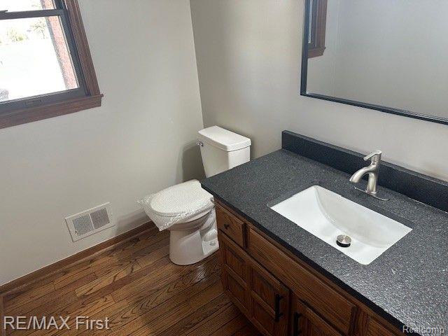 40015 VACHON Drive, Sterling Heights, MI 48313 — Photo 18