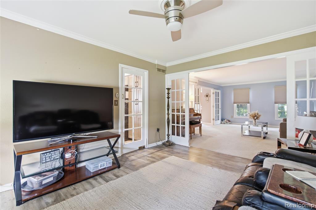 46884 Ben Franklin Drive, Utica, MI 48315 — Photo 15