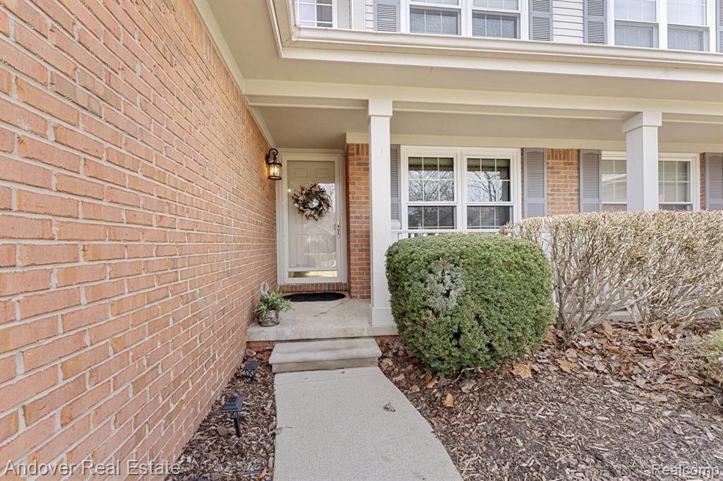 23714 N Park Drive, New Boston, MI 48164 — Photo 2