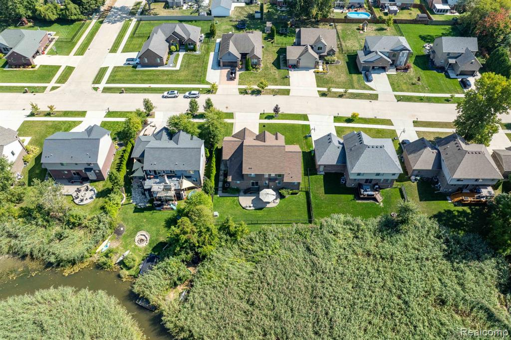 50093 Oakbrooke Drive, New Baltimore, MI 48047 — Photo 57