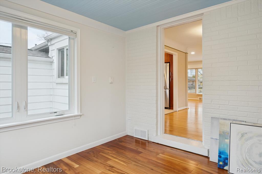 16951 Locherbie Avenue, Beverly Hills, MI 48025 — Photo 20