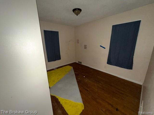 4302 Huckleberry Lane, Flint, MI 48507 — Photo 6