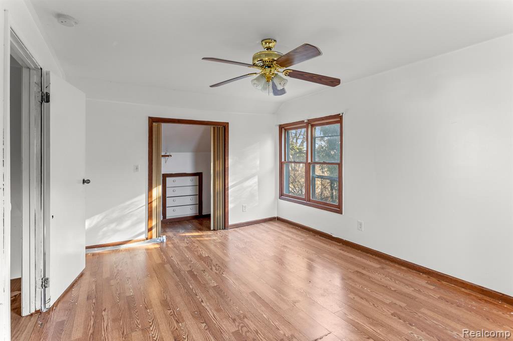 4500 Katherine Street, Dearborn Heights, MI 48125 — Photo 12