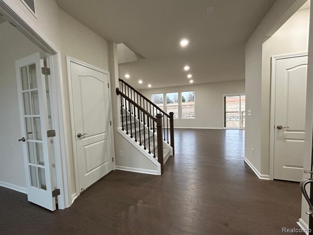 715 Risdon Trail N, Saline, MI 48176 — Photo 2