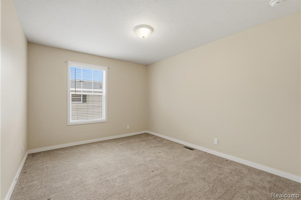 9725 Aspen Lane, Ypsilanti, MI 48198 — Photo 21