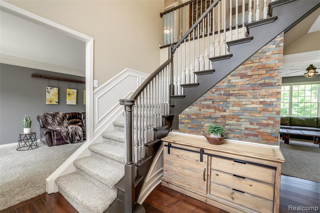 17590 White Pine Court, Northville, MI 48168 — Photo 8