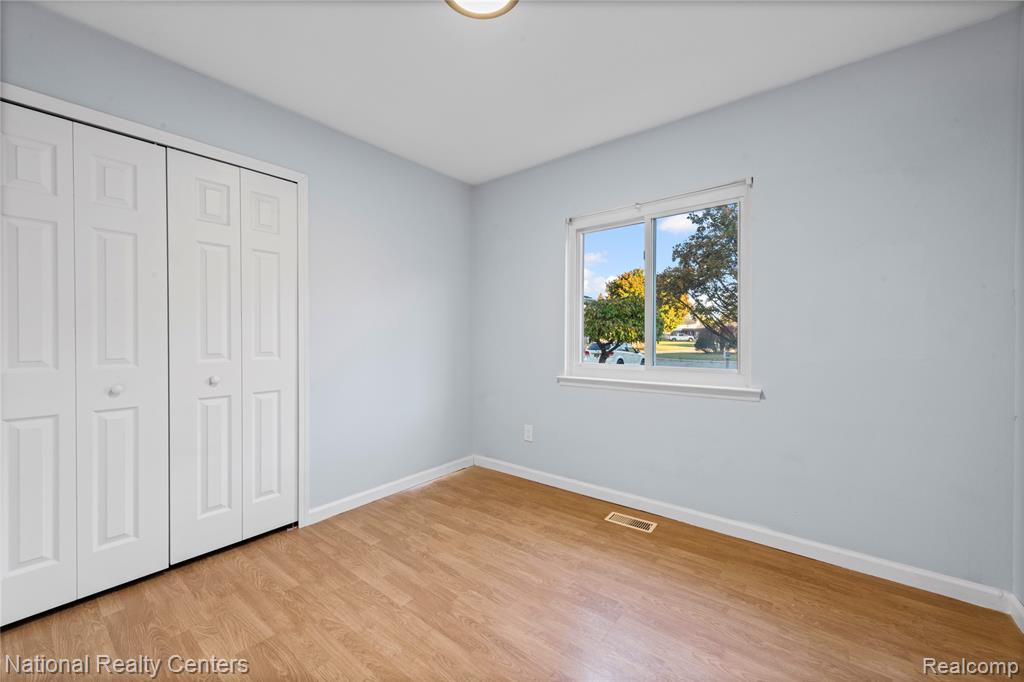 5501 Fox Chase Lane, Clarkston, MI — Photo 14
