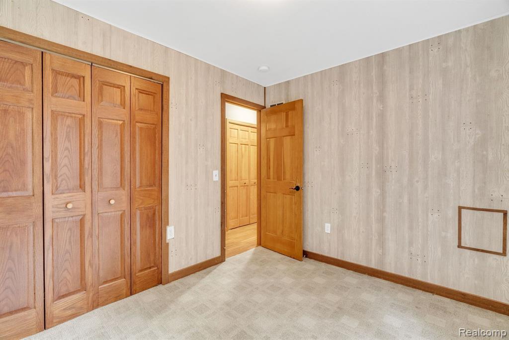 6917 CHASE LAKE Road, Fowlerville, MI 48836 — Photo 32