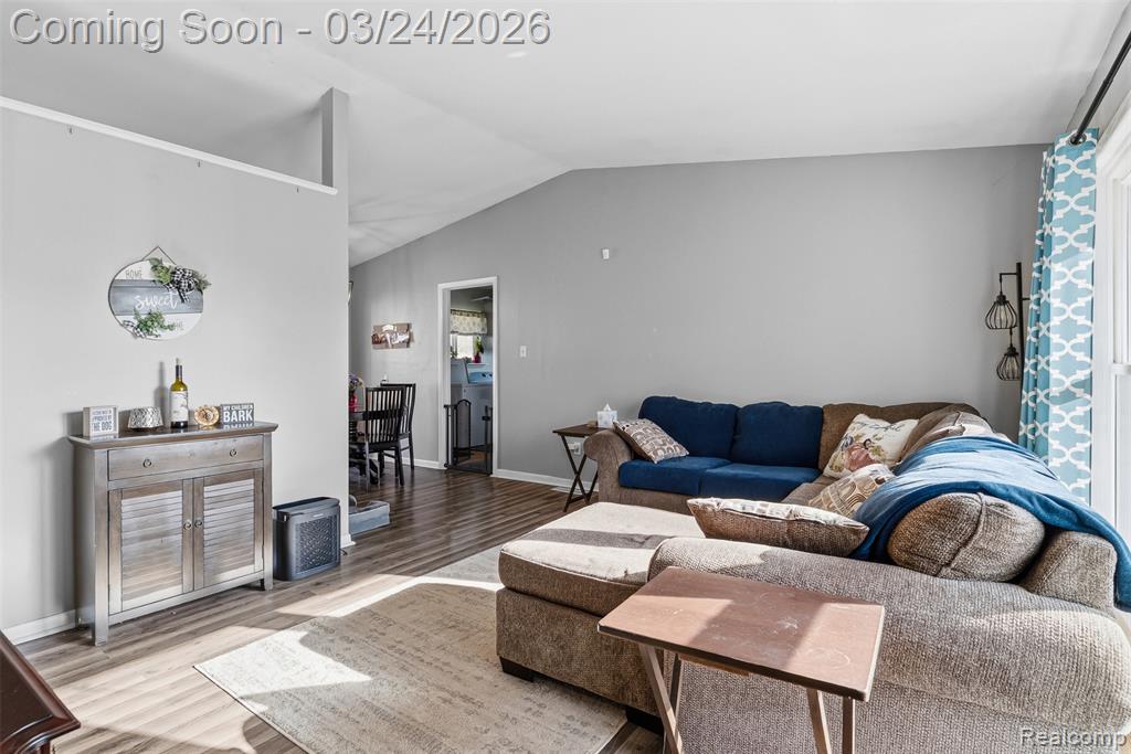 716 Joyceil Drive, Waterford, MI 48328 — Photo 8