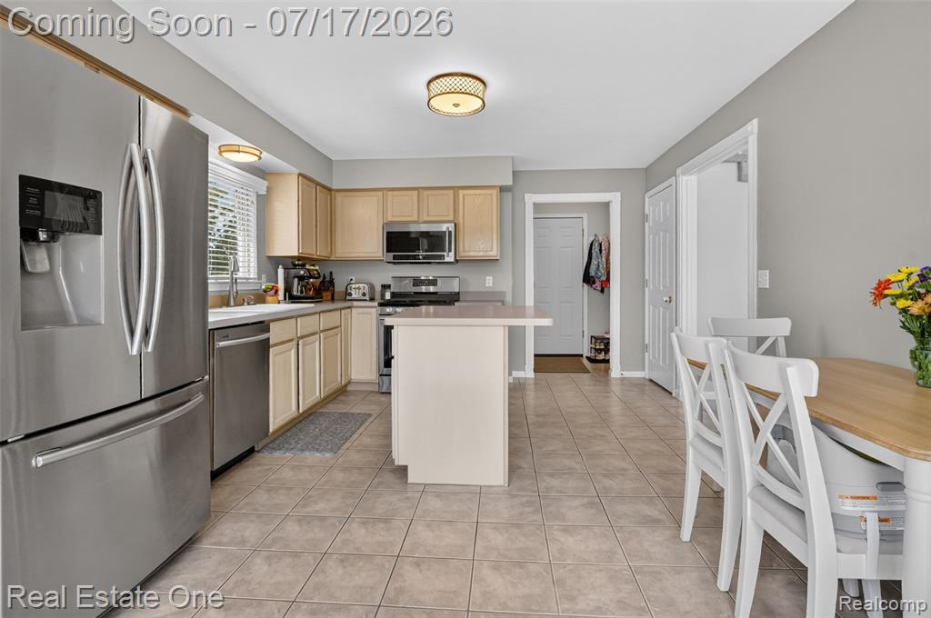 4165 Kristine Court, Canton, MI 48188 — Photo 14