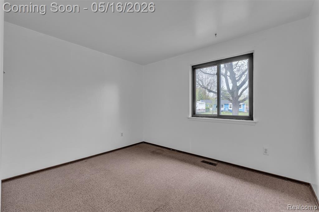 11 Faust Court, Ann Arbor, MI 48108 — Photo 17
