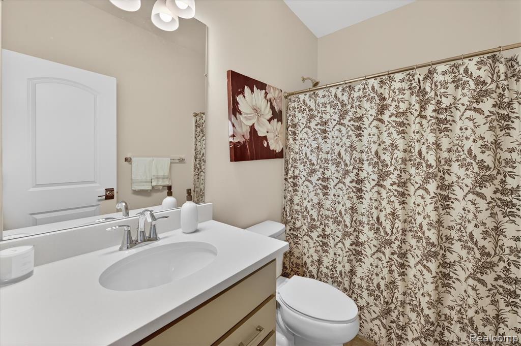 8060 Carston Lane, Brighton, MI 48116 — Photo 17