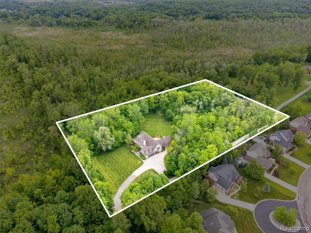 4230 Mill Lake Road, Lake Orion, MI — Photo 95