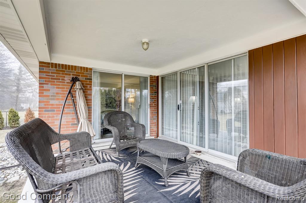 1557 Lochmoor Boulevard, Grosse Pointe Woods, MI 48236 — Photo 63