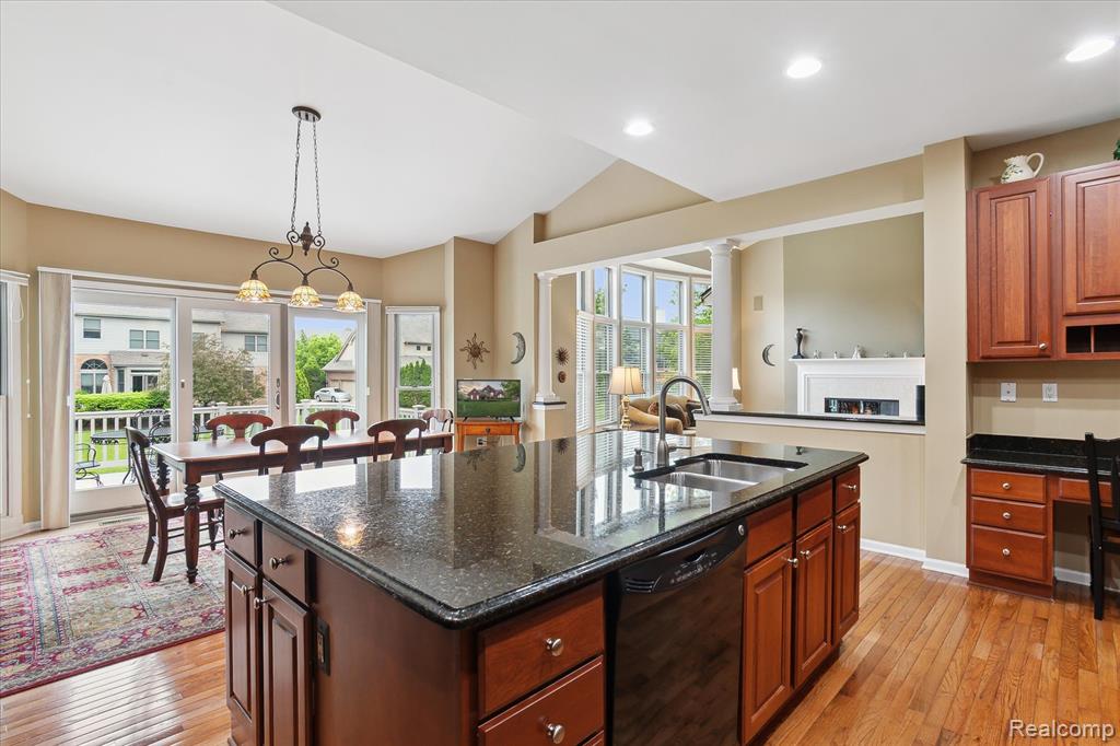 47141 Merion Circle, Northville, MI 48168 — Photo 20