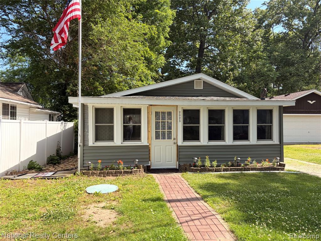 2025 Parkwood Court, Brooklyn, MI 49230 — Photo 4