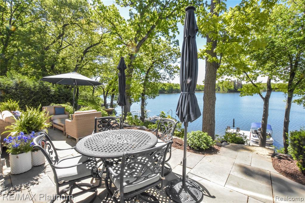 841 HURLEY Drive, Howell, MI 48843 — Photo 12