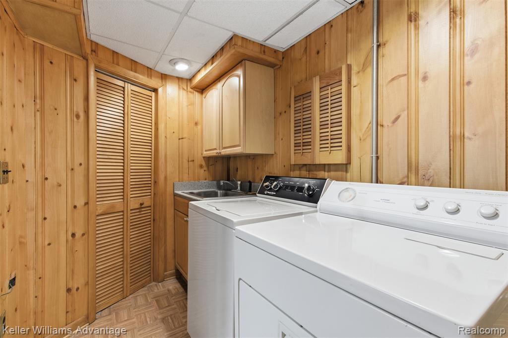 3164 Woods Circle, Detroit, MI 48207 — Photo 23
