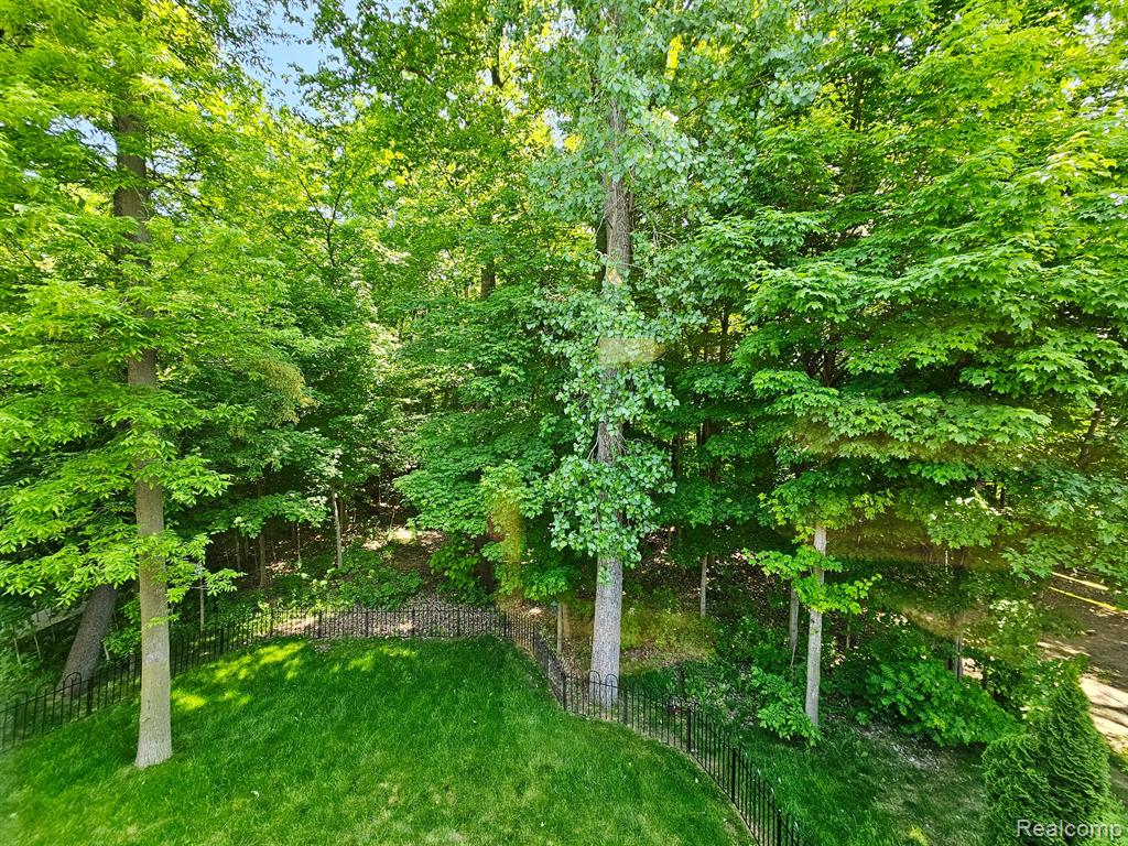 13401 STAMFORD Road, Belleville, MI 48111 — Photo 41