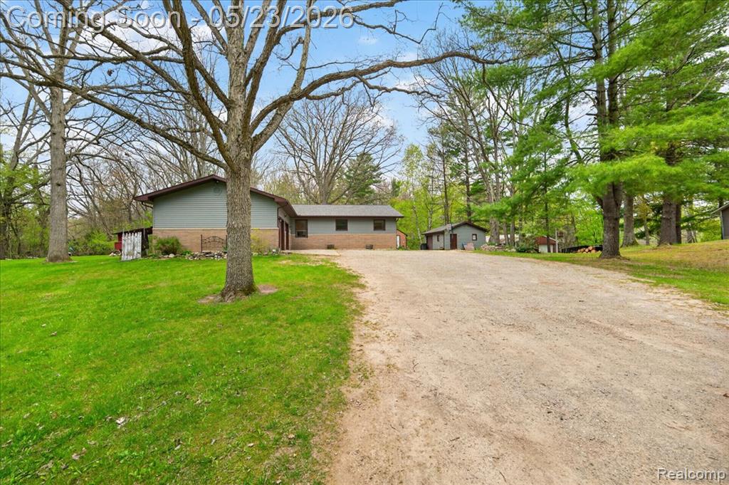 4049 Slattery Road, North Branch, MI 48461 — Photo 3