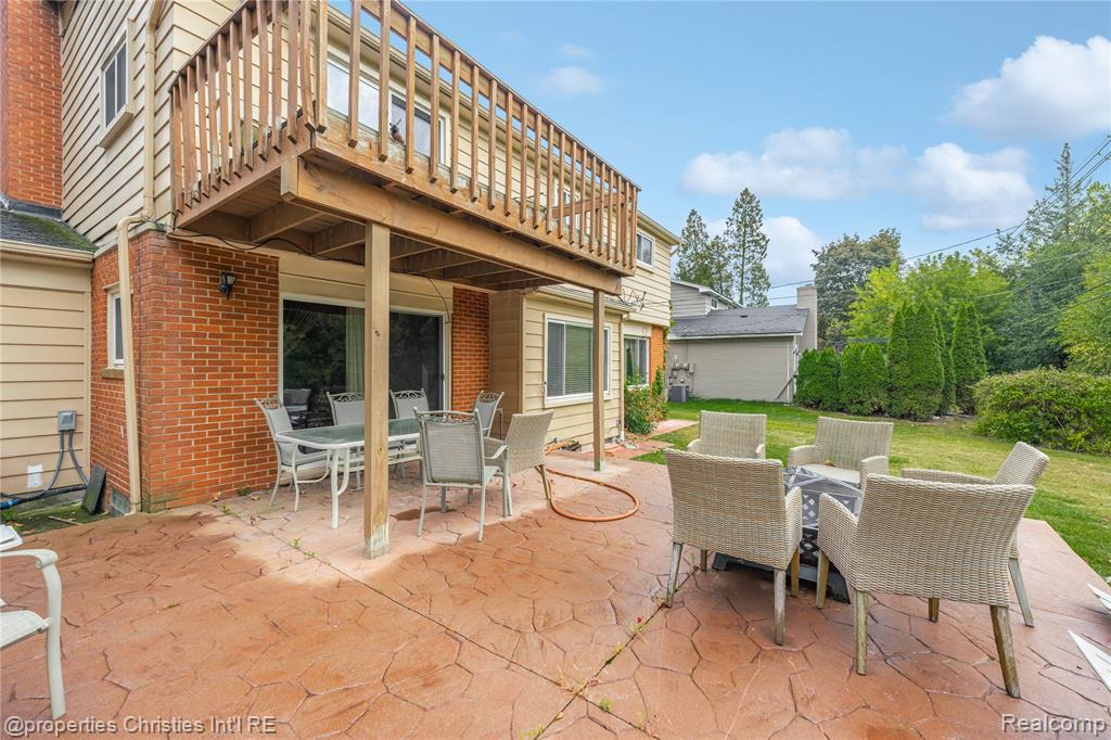 7178 Heather Heath, West Bloomfield, MI — Photo 38