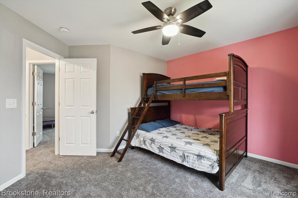 4272 HEATHERSTONE Drive, Waterford, MI 48329 — Photo 35