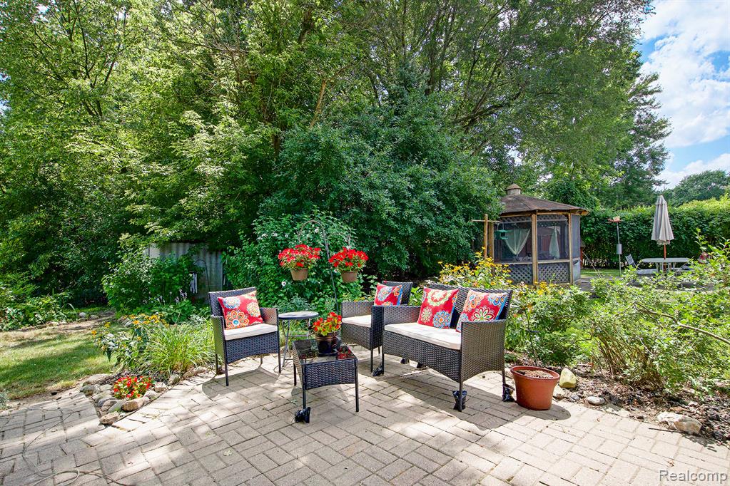 43069 Devon Lane, Canton, MI 48187 — Photo 24